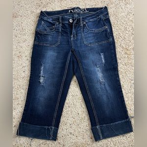 Curvy 9/10 Rue 21 Dark Capri w/ Cuff Hymn